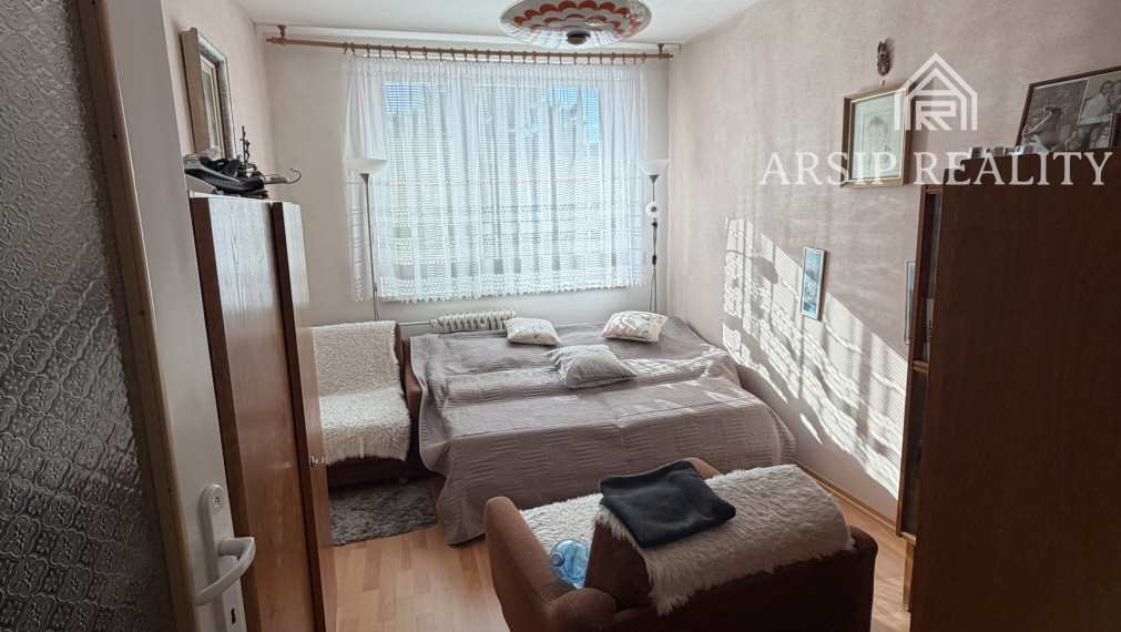 Na predaj: priestranný a útulný 3-izbový byt v Snine – Študentská ulica