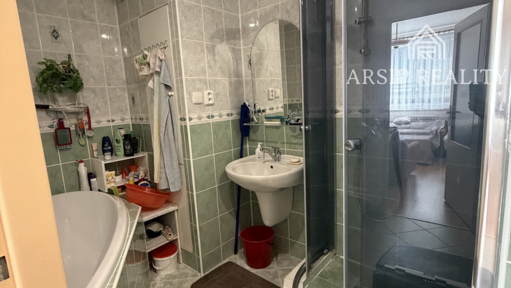 Na predaj: priestranný a útulný 3-izbový byt v Snine – Študentská ulica