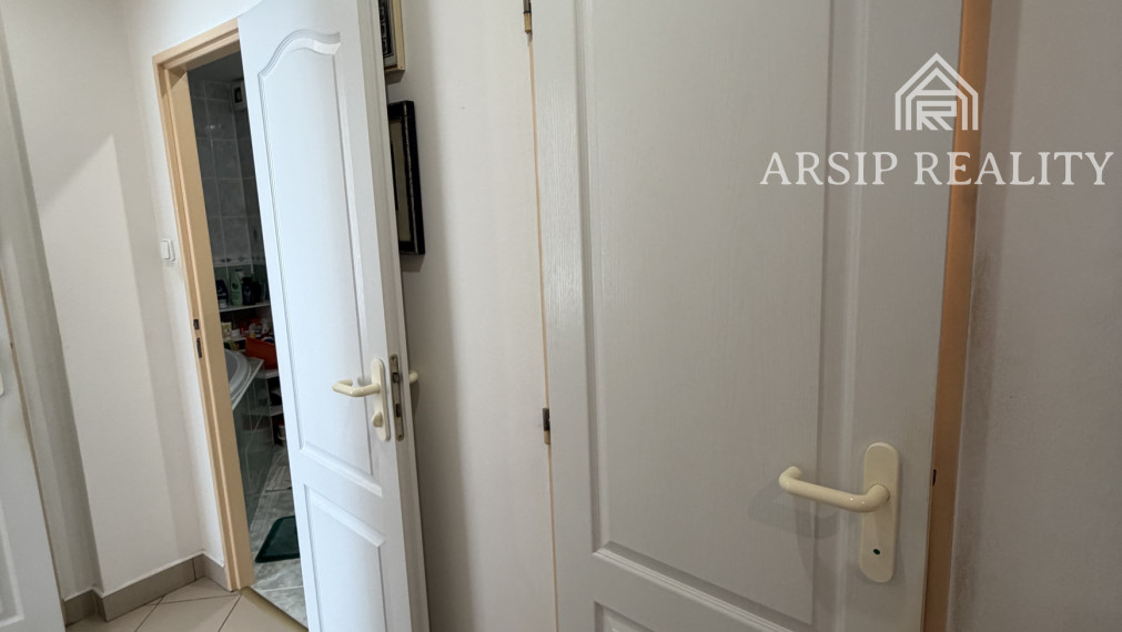 Na predaj: priestranný a útulný 3-izbový byt v Snine – Študentská ulica