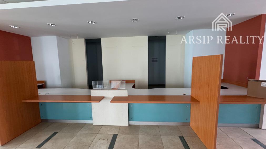 ARSIP REALITY Vám ponúka na prenájom lukratívny priestor pre podnikateľskú a administratívnu činnosť