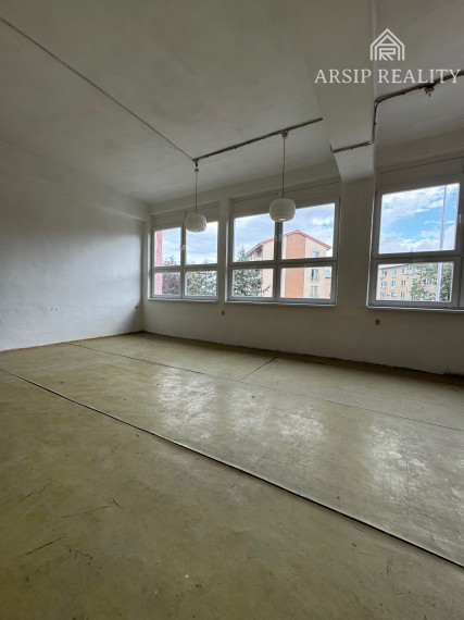 ARSIP REALITY Vám ponúka na predaj priestor pre podnikateľskú a administratívnu činnosť v LUKRATÍVNEJ LOKALITE