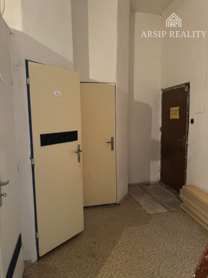 ARSIP REALITY Vám ponúka na predaj priestor pre podnikateľskú a administratívnu činnosť v LUKRATÍVNEJ LOKALITE