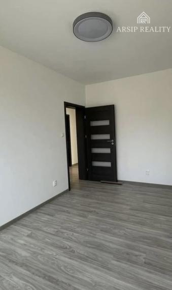 ARSIP REALITY ponúka na predaj vo vyhľadávanej lokalite Trnava pri Laborci novostavbu 4-izbového rodinného domu