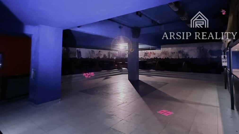 Na prenájom: Obchodný priestor 500 m² v centre Humenného   Ideálne pre bar, klub, sklad alebo iné podnikanie