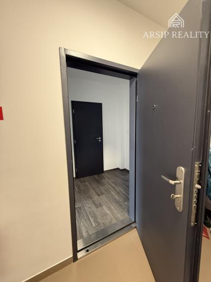 🏠 Prenájom 2-izbového bytu v centre mesta Humenné