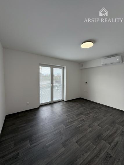 🏠 Prenájom 2-izbového bytu v centre mesta Humenné