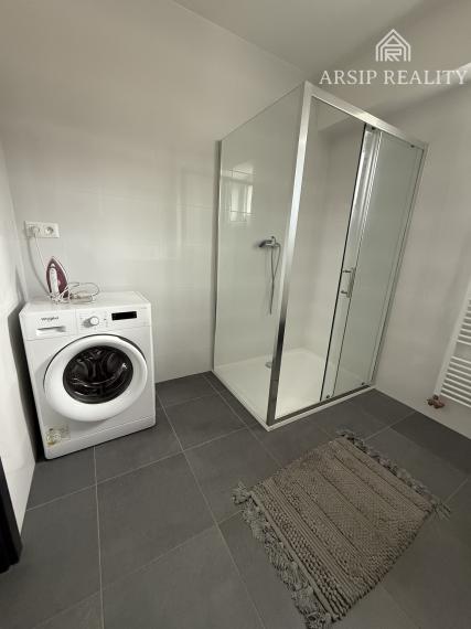 🏠 Prenájom 2-izbového bytu v centre mesta Humenné