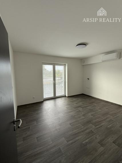 🏠 Prenájom 2-izbového bytu v centre mesta Humenné