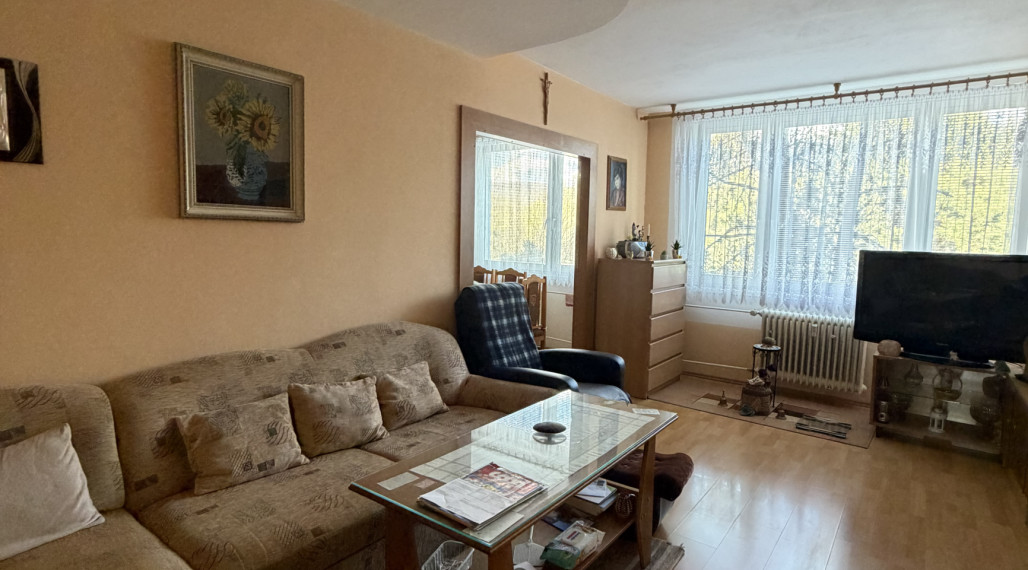 Na predaj: priestranný a útulný 3-izbový byt v Snine – Študentská ulica