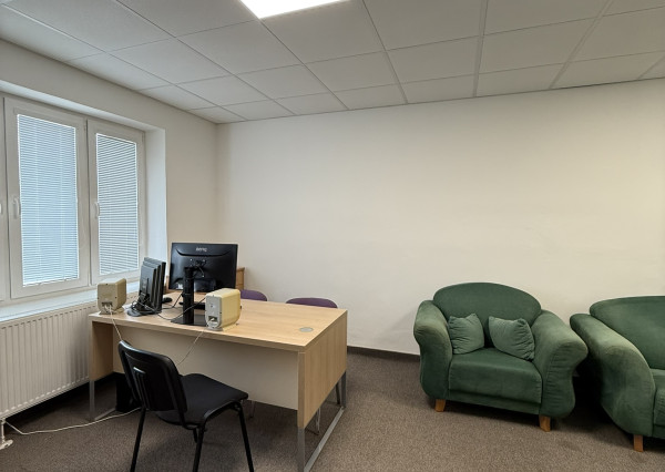 🏢 Prenájom kancelárie v centre Humenného