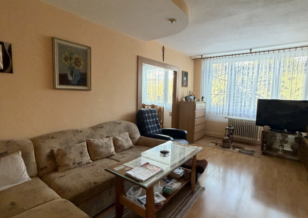 Na predaj: priestranný a útulný 3-izbový byt v Snine – Študentská ulica