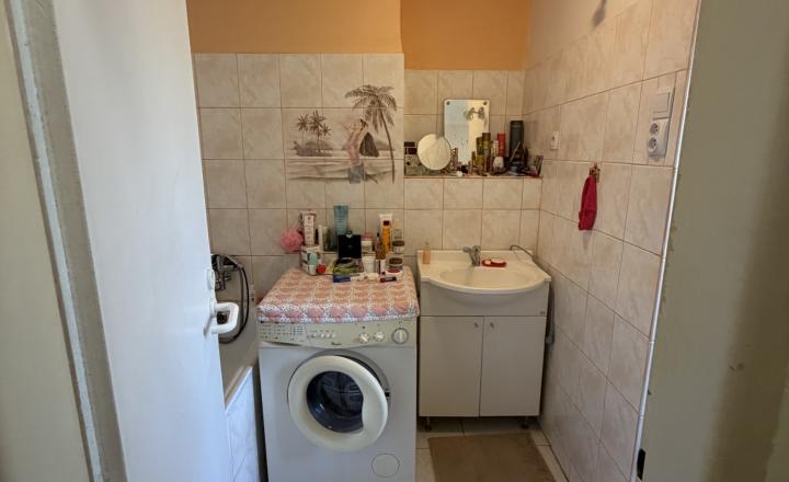Na predaj útulný 2-izbový byt s balkónom v Snine – ul. Čs. armády - fotografia 5